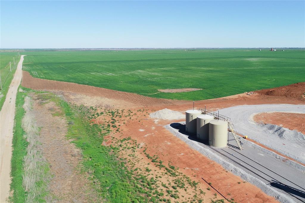 81 County Road 81 South Vernon, TX 76384 - Photo 14 of 28 a view of a water sink with a yard