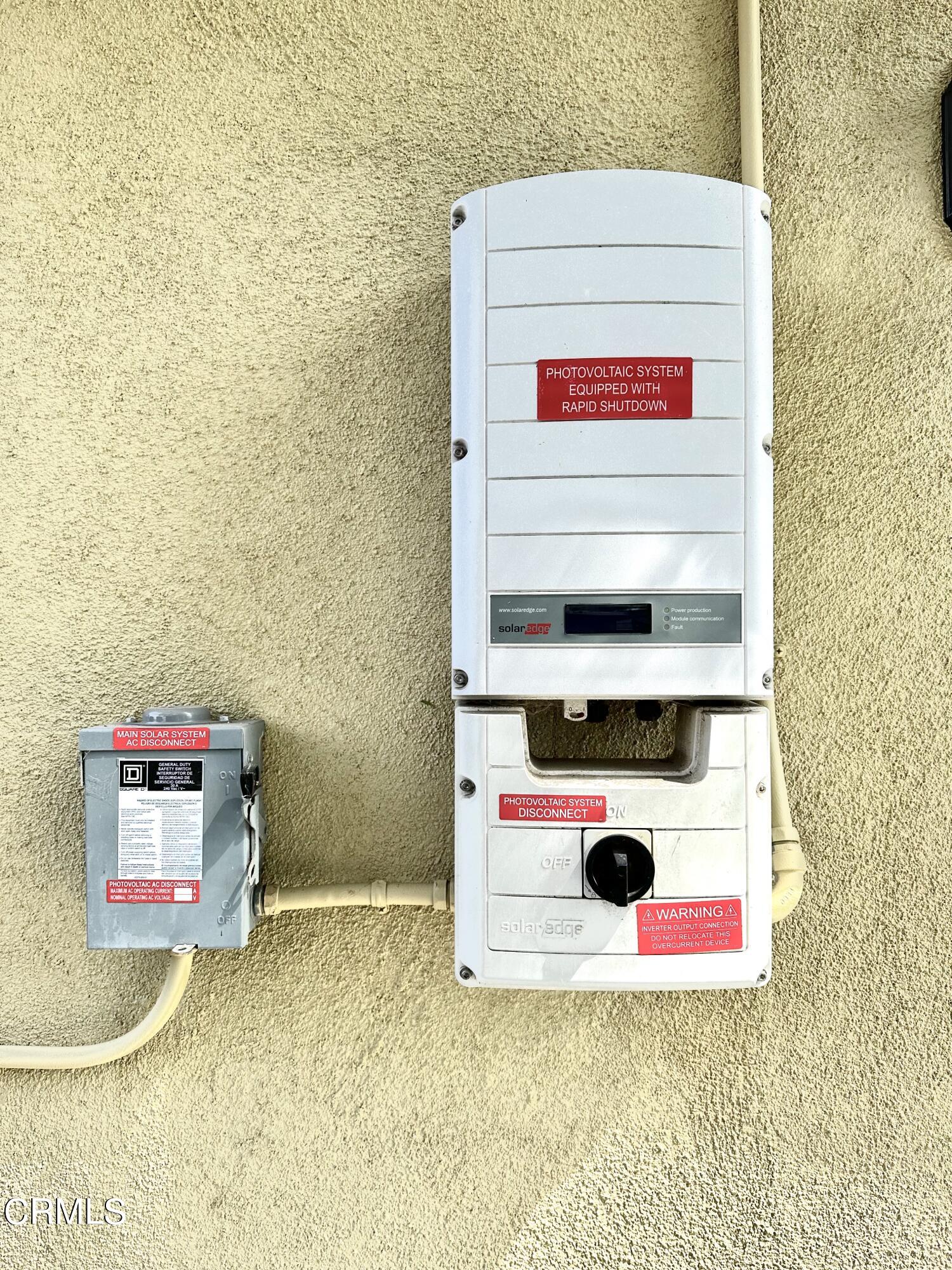 3031 Merced Place Oxnard, CA 93033 - Photo 23 of 26 a utility room with a washer and dryer