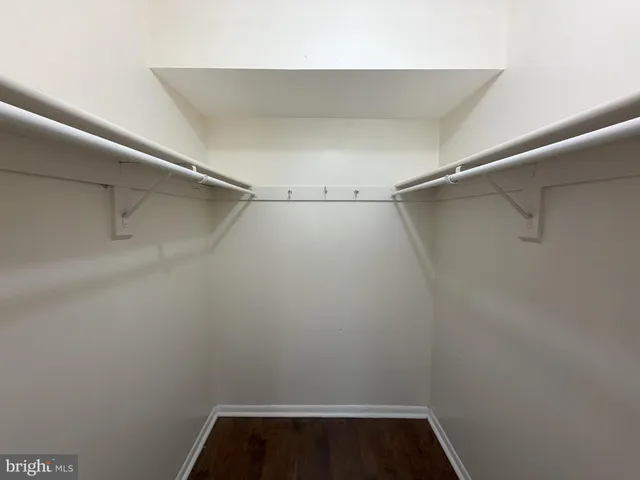 $299,900 | 3804 El Cerrito Place, Unit 4E, Alexandria, VA 22309