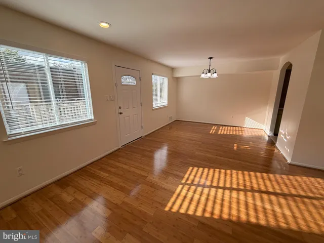 $299,900 | 3804 El Cerrito Place, Unit 4E, Alexandria, VA 22309