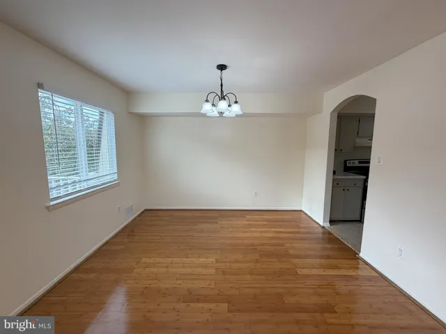 $299,900 | 3804 El Cerrito Place, Unit 4E, Alexandria, VA 22309