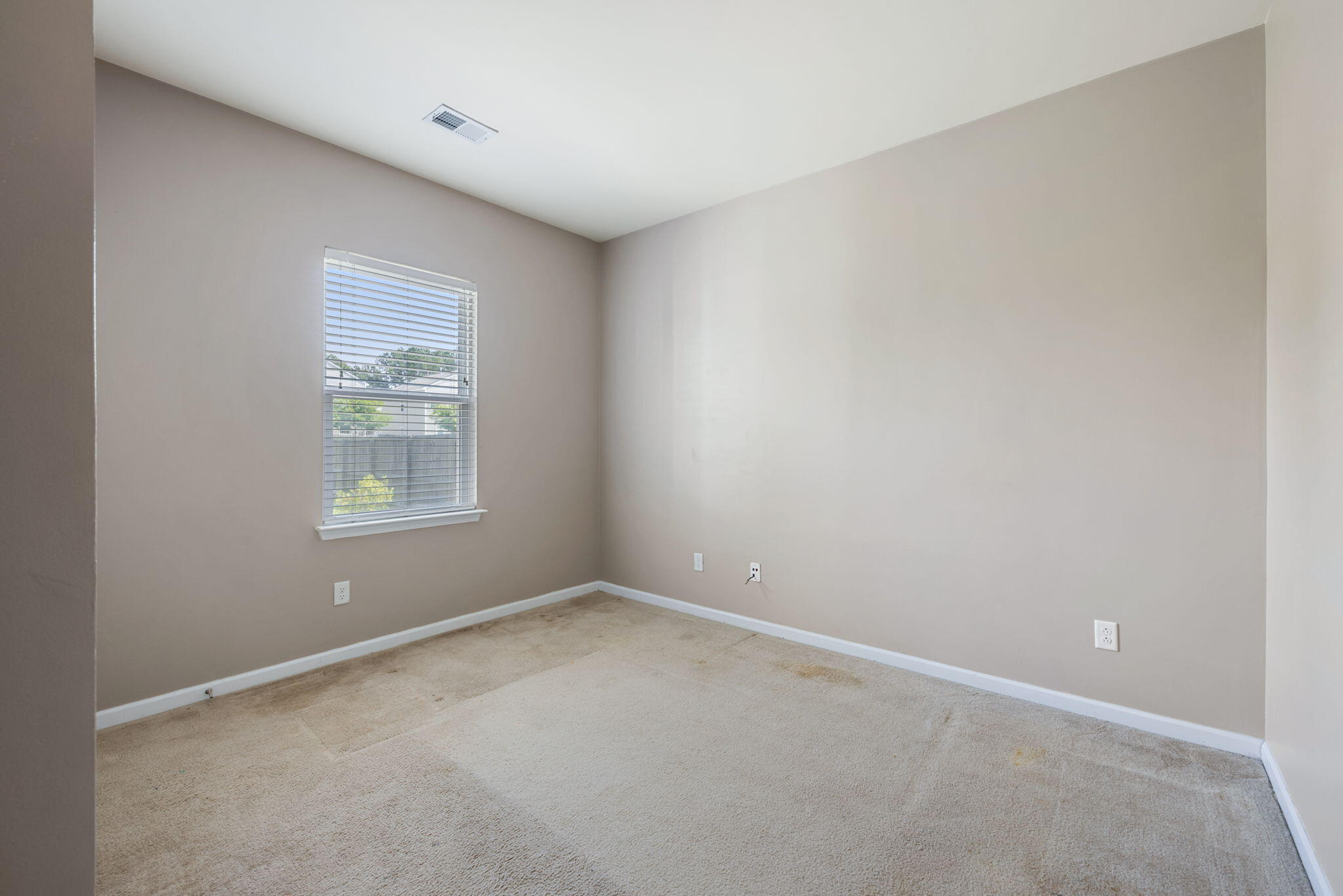 352 Iveson Road Summerville, SC 29486 - Photo 11 of 26 Bright and airy flex room