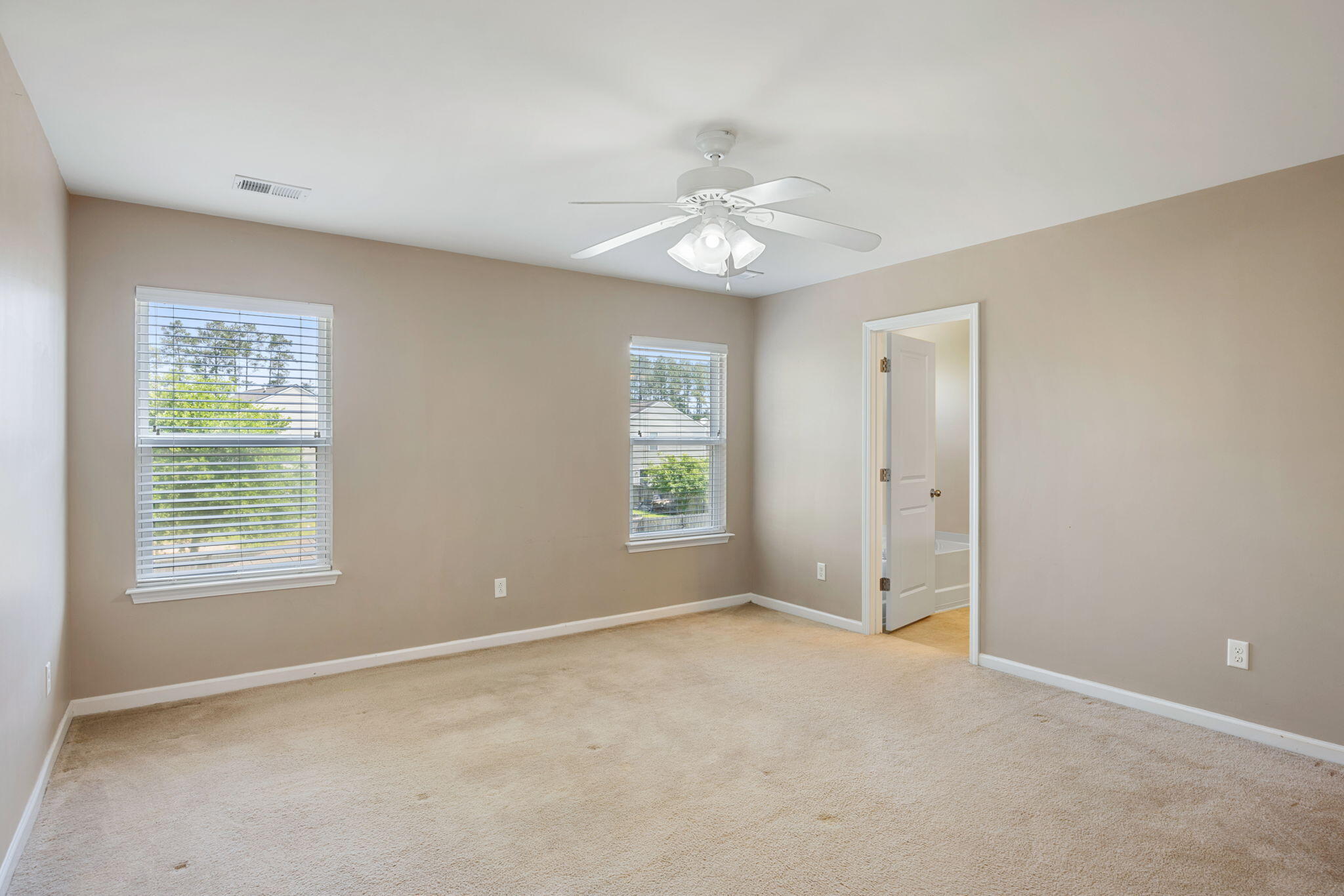 352 Iveson Road Summerville, SC 29486 - Photo 16 of 26 En-suite Bathroom off Primary
