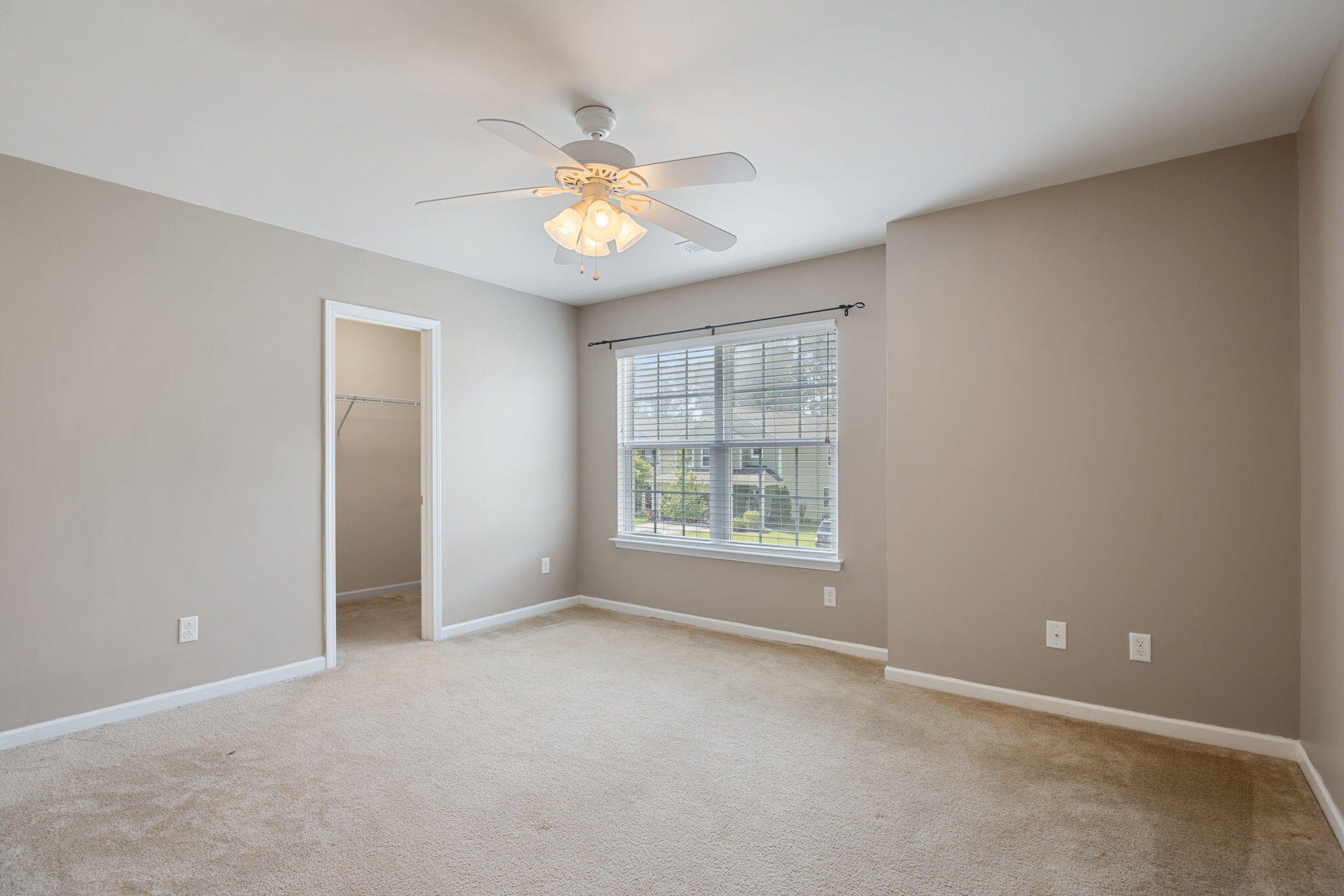352 Iveson Road Summerville, SC 29486 - Photo 20 of 26 Guest Bedroom with walk-in closet