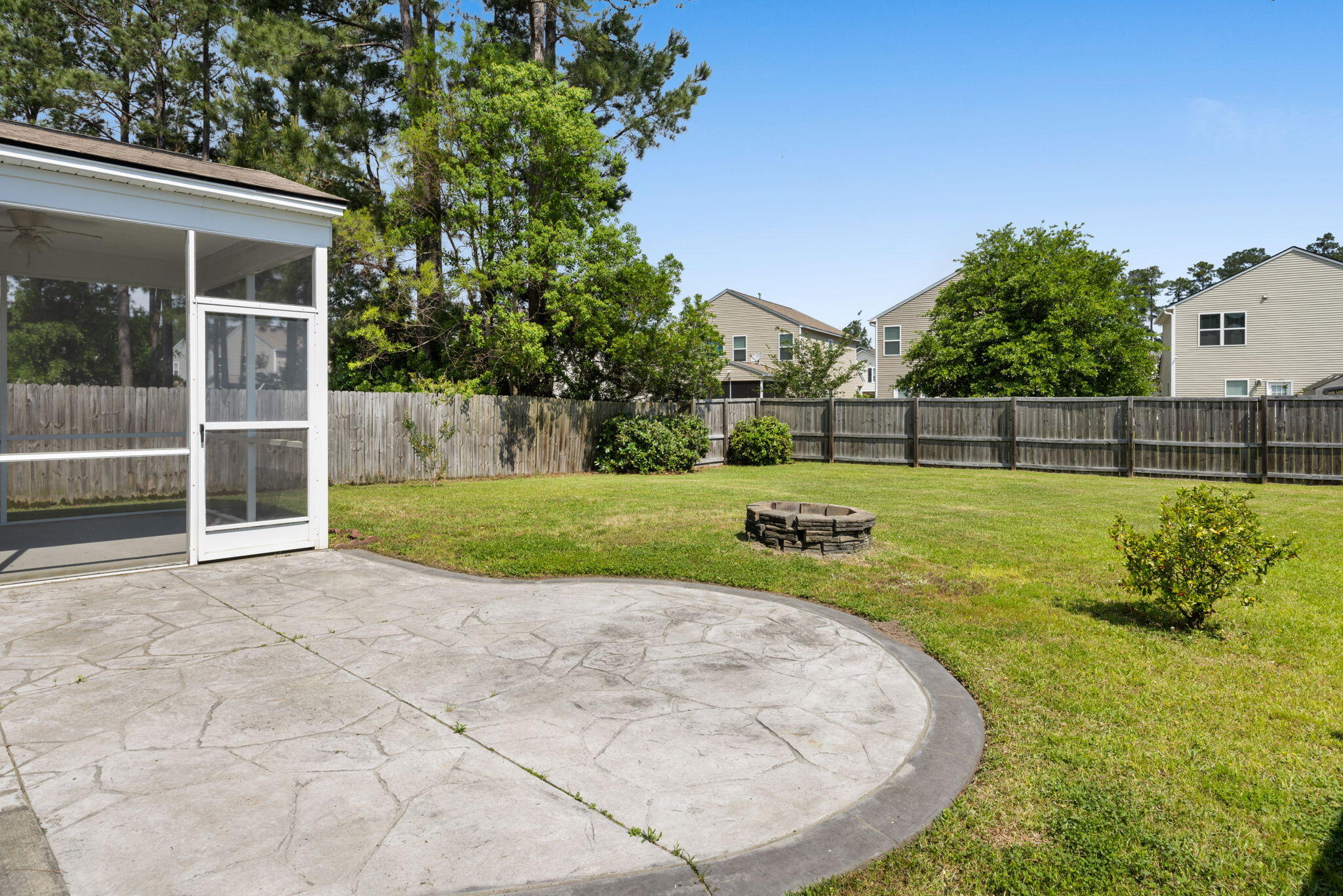 352 Iveson Road Summerville, SC 29486 - Photo 3 of 26 Large Backyard