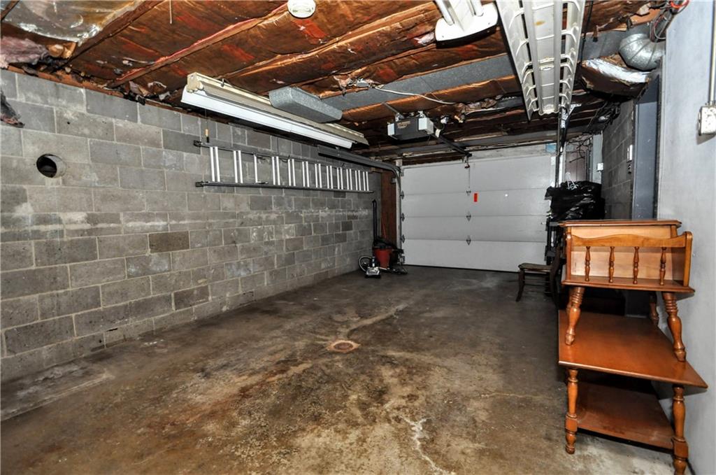 880 Peairs Road Elizabeth, PA 15037 - Photo 31 of 33 a view of a room with gym equipment