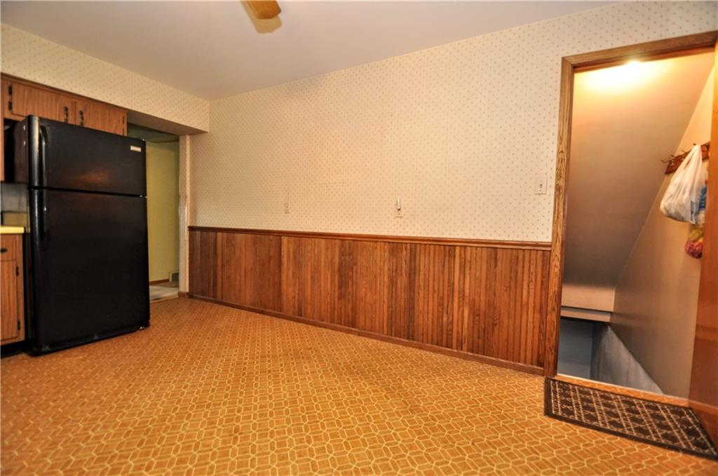 880 Peairs Road Elizabeth, PA 15037 - Photo 10 of 33 a view of an empty room