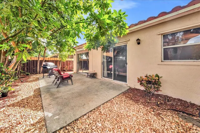 $560,000 | 6379 Northwest 38th Drive, Coral Springs, FL 33067