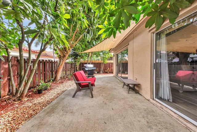 $560,000 | 6379 Northwest 38th Drive, Coral Springs, FL 33067