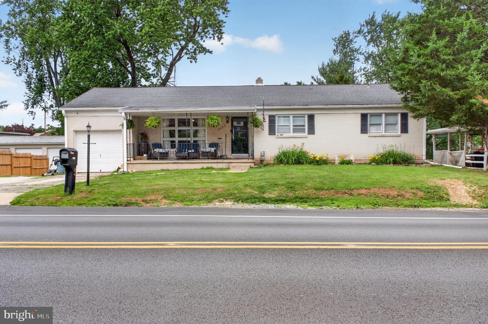 2095 Church Road York, PA 17408 - Photo 2 of 20