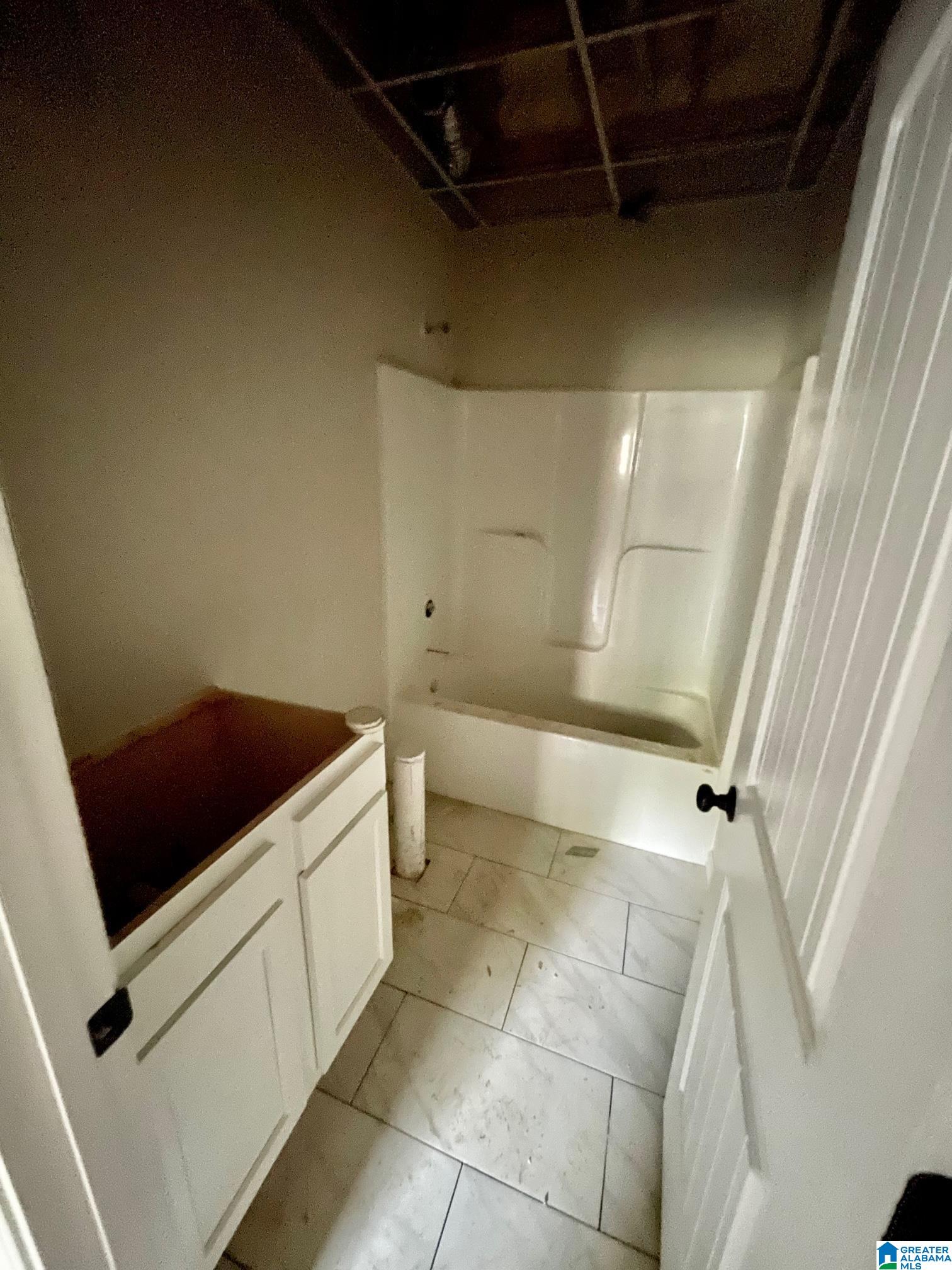 204 Walnut Street Leeds, AL 35094 - Photo 13 of 24