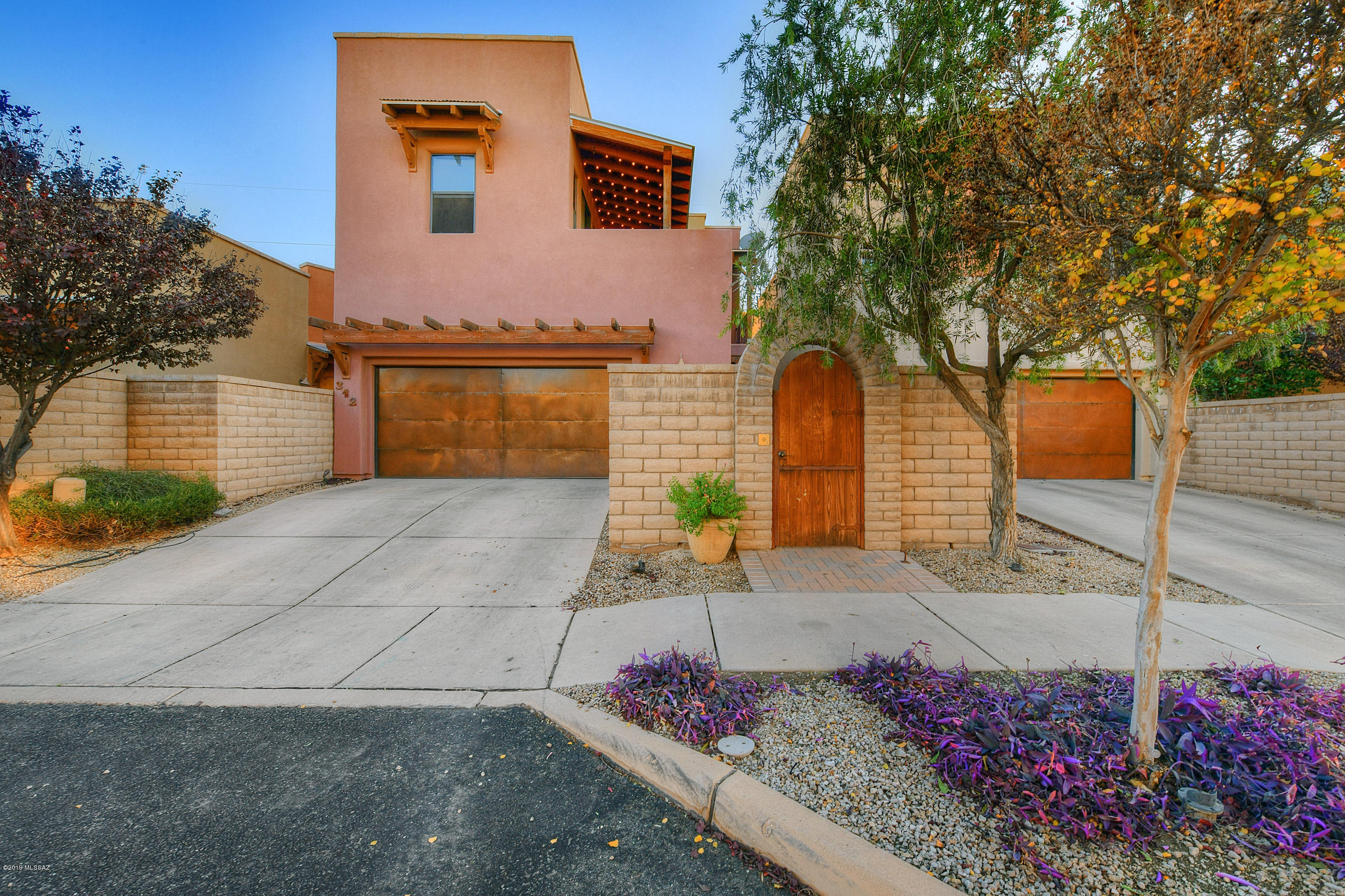 312 East Croydon Park Road Tucson, AZ 85704 - Photo 1 of 33