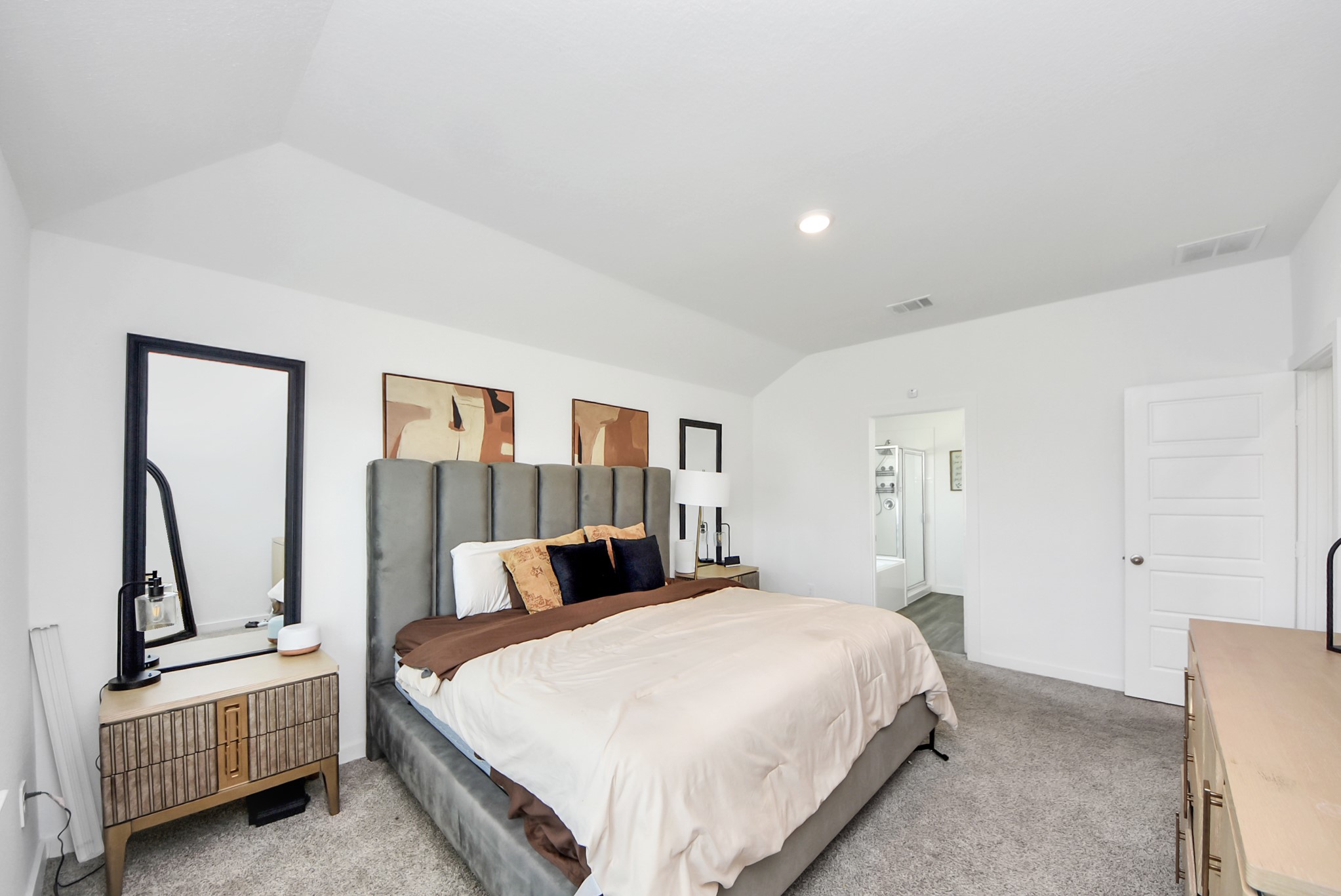 1122 Desert Willow Drive Rosharon, TX 77583 - Photo 11 of 32 Spacious Primary Bedroom