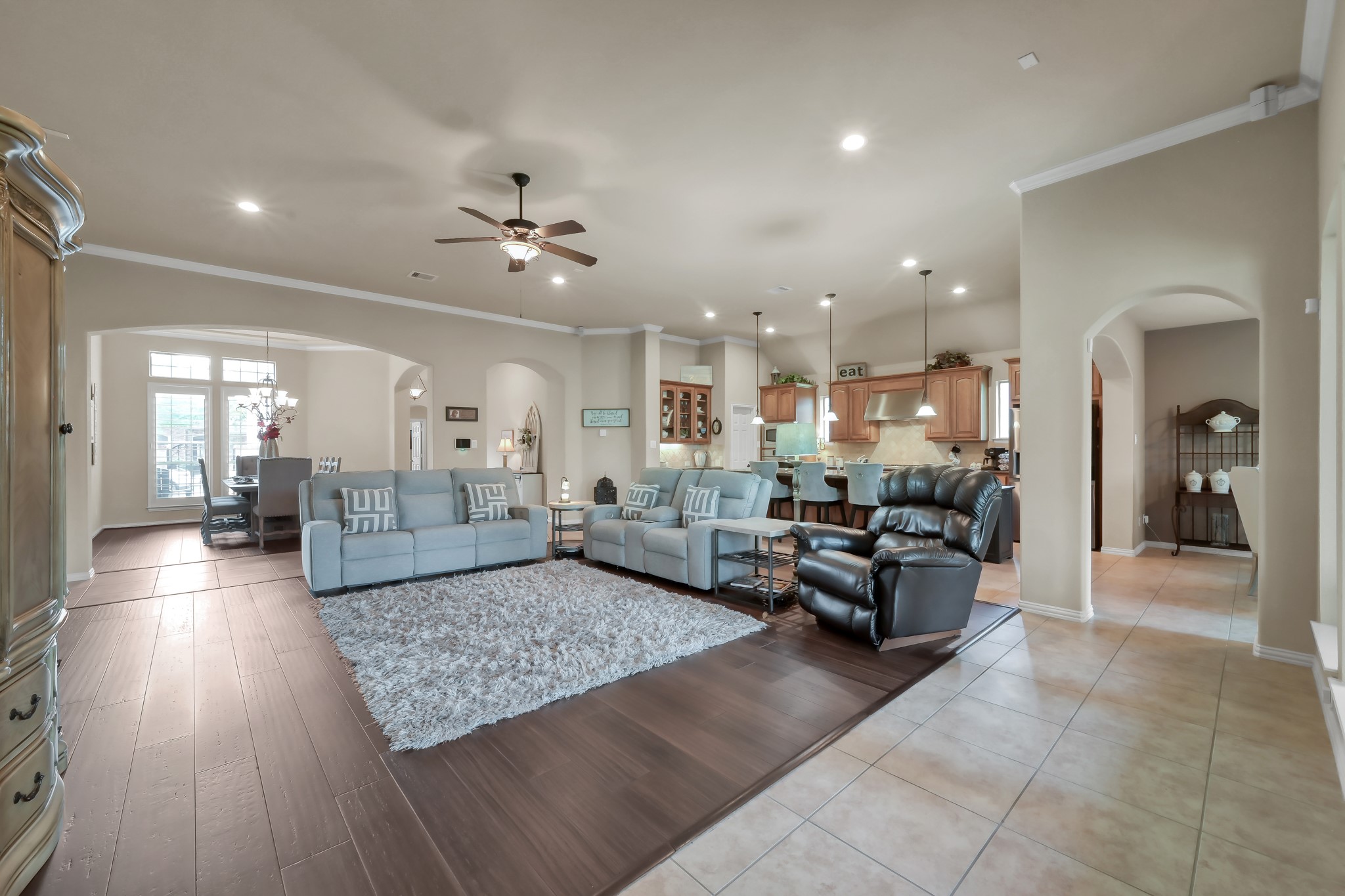 2406 Randal Point Court Spring, TX 77388 - Photo 19 of 45 Spacious living space for family gatherings.