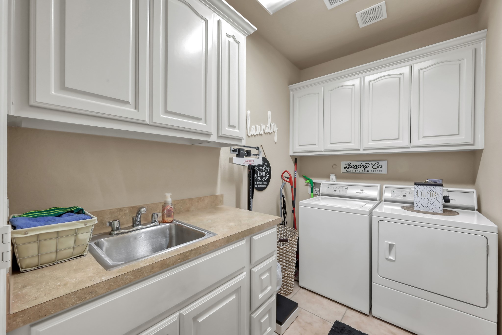 2406 Randal Point Court Spring, TX 77388 - Photo 33 of 45 Spacious Laundry with lots of cabinets