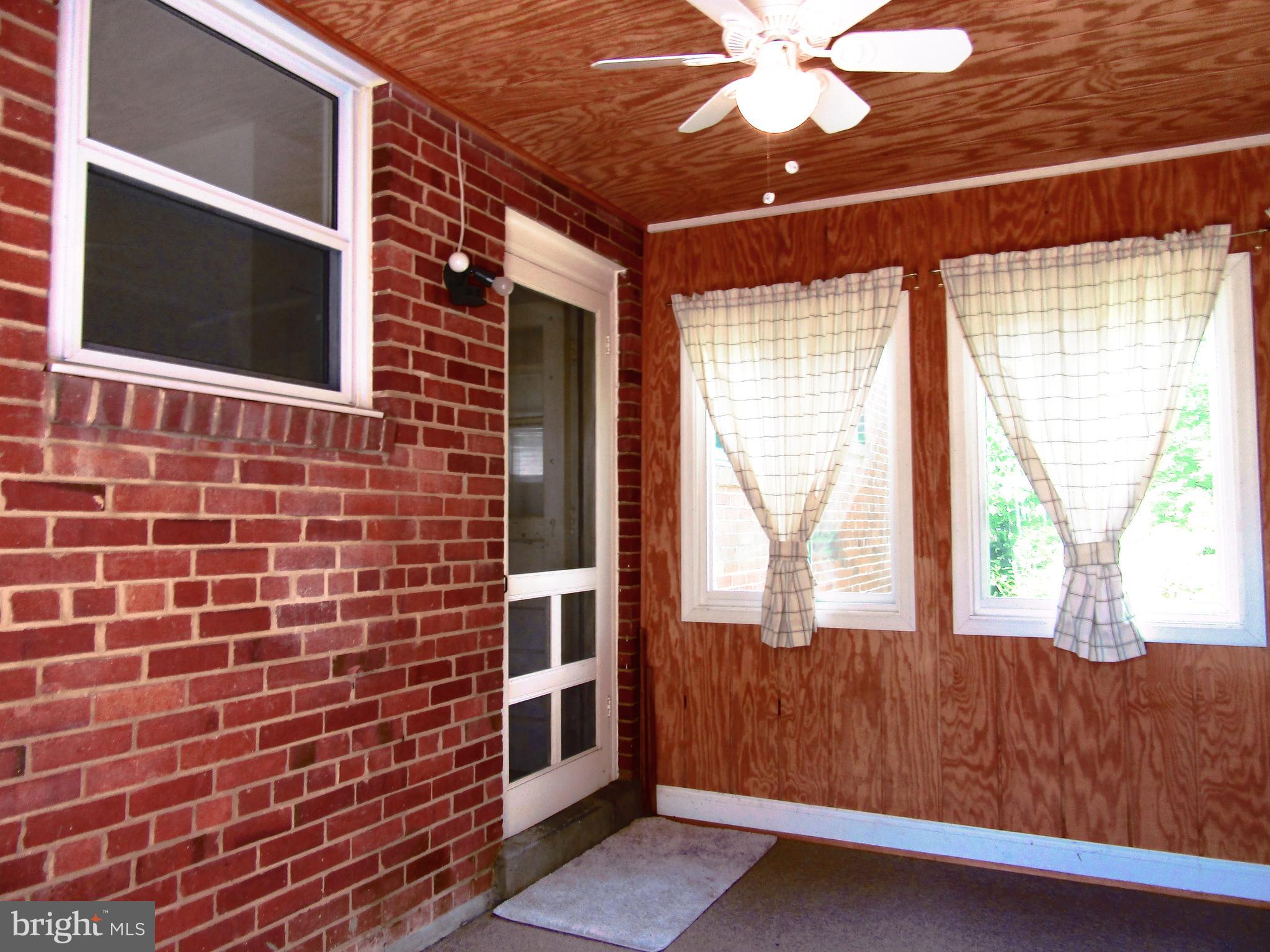 11915 Ivanhoe Street Silver Spring, MD 20902 - Photo 29 of 41 Morning Room