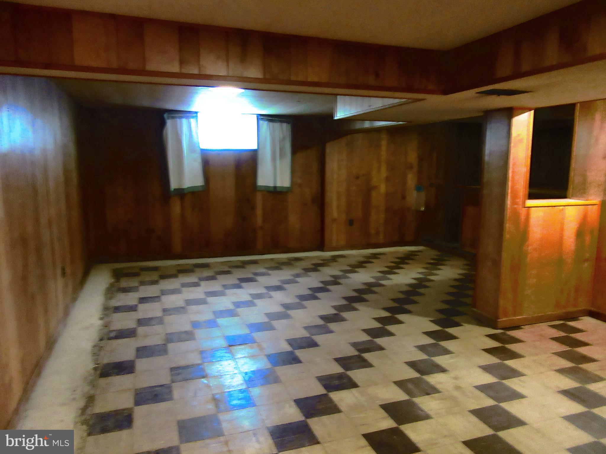 11915 Ivanhoe Street Silver Spring, MD 20902 - Photo 31 of 41 Rec Room