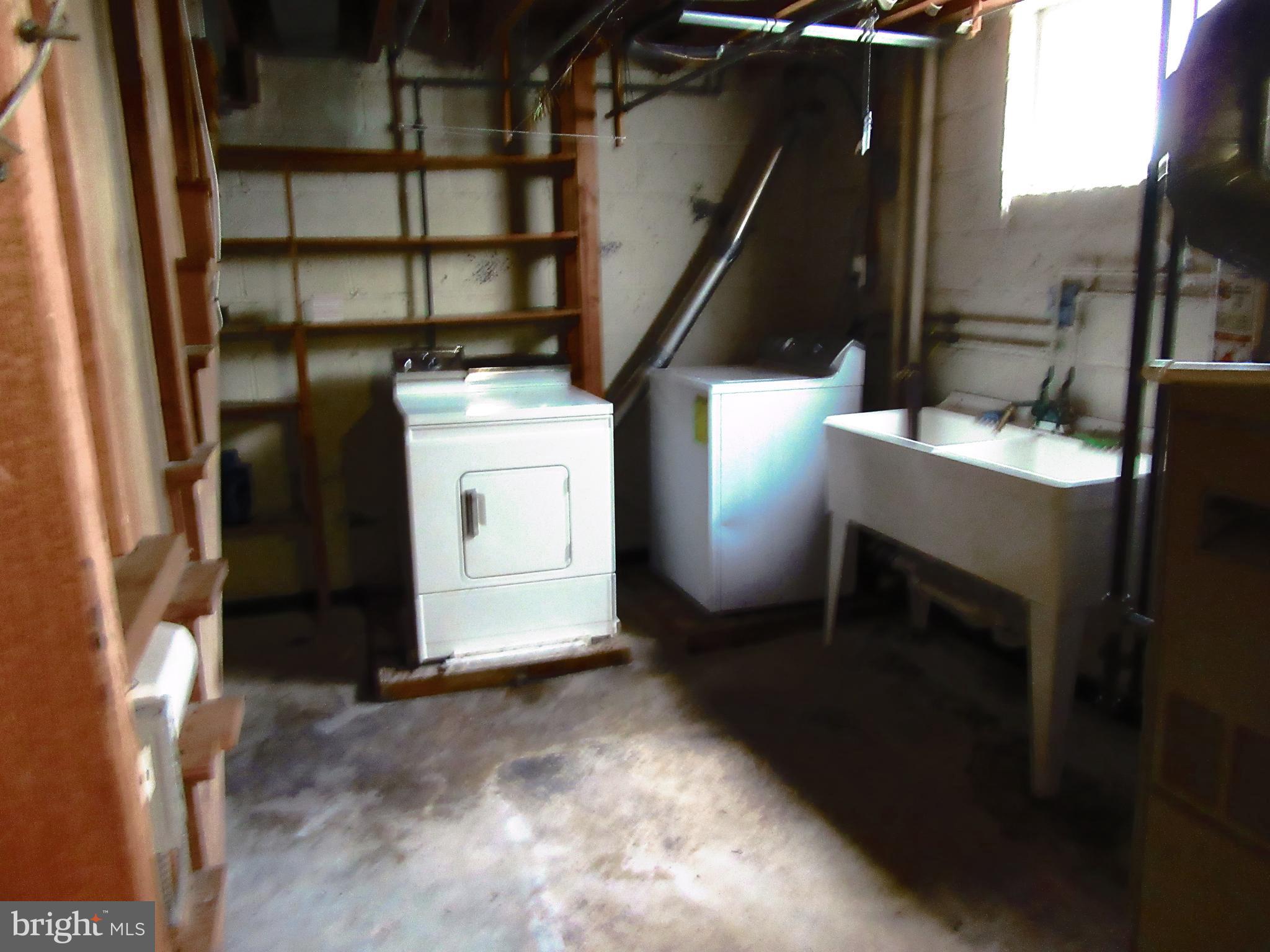 11915 Ivanhoe Street Silver Spring, MD 20902 - Photo 39 of 41 Laundry