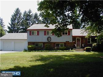 25 Upper Ferry Road Ewing, NJ 08628 - Photo 1 of 10 Exterior Front