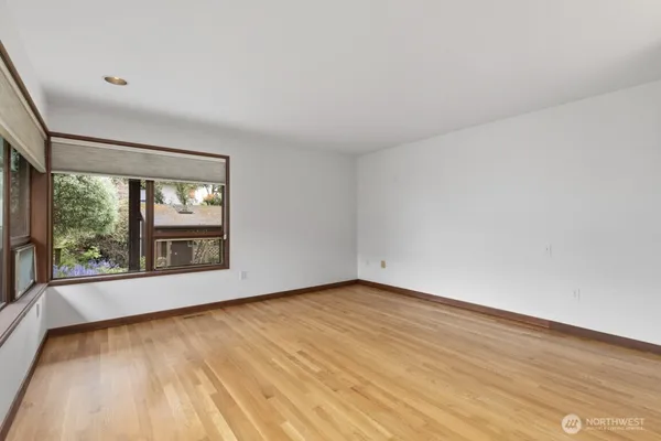 $6,250 | 1415 38th Avenue, Seattle, WA 98122