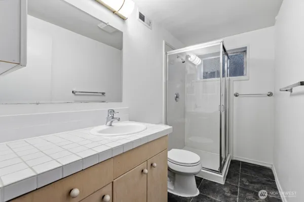 $6,250 | 1415 38th Avenue, Seattle, WA 98122