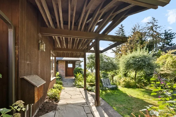 $6,250 | 1415 38th Avenue, Seattle, WA 98122