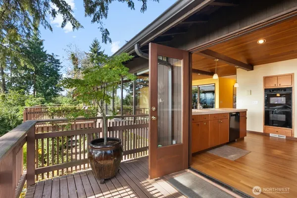 $6,250 | 1415 38th Avenue, Seattle, WA 98122