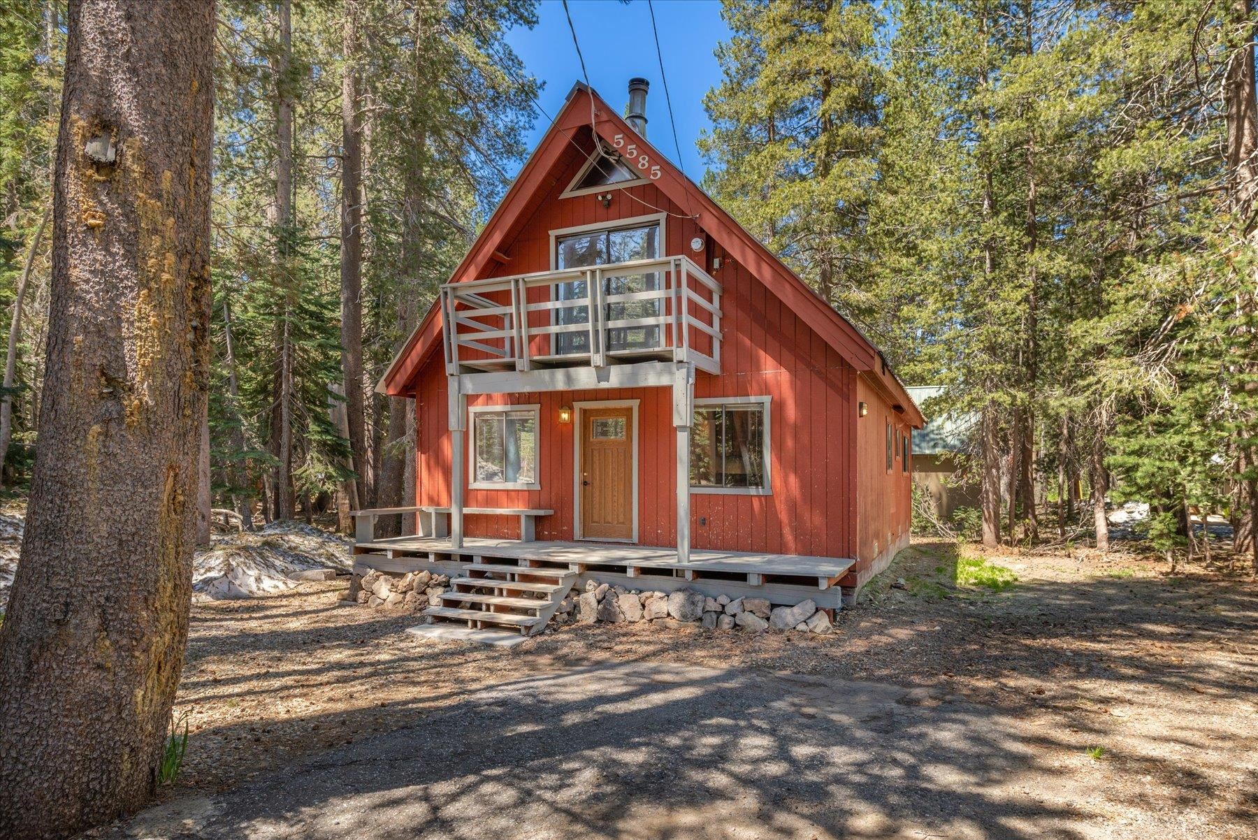5585 Spruce Road Soda Springs, CA 95728 - Photo 6 of 21 Gallery Image 6