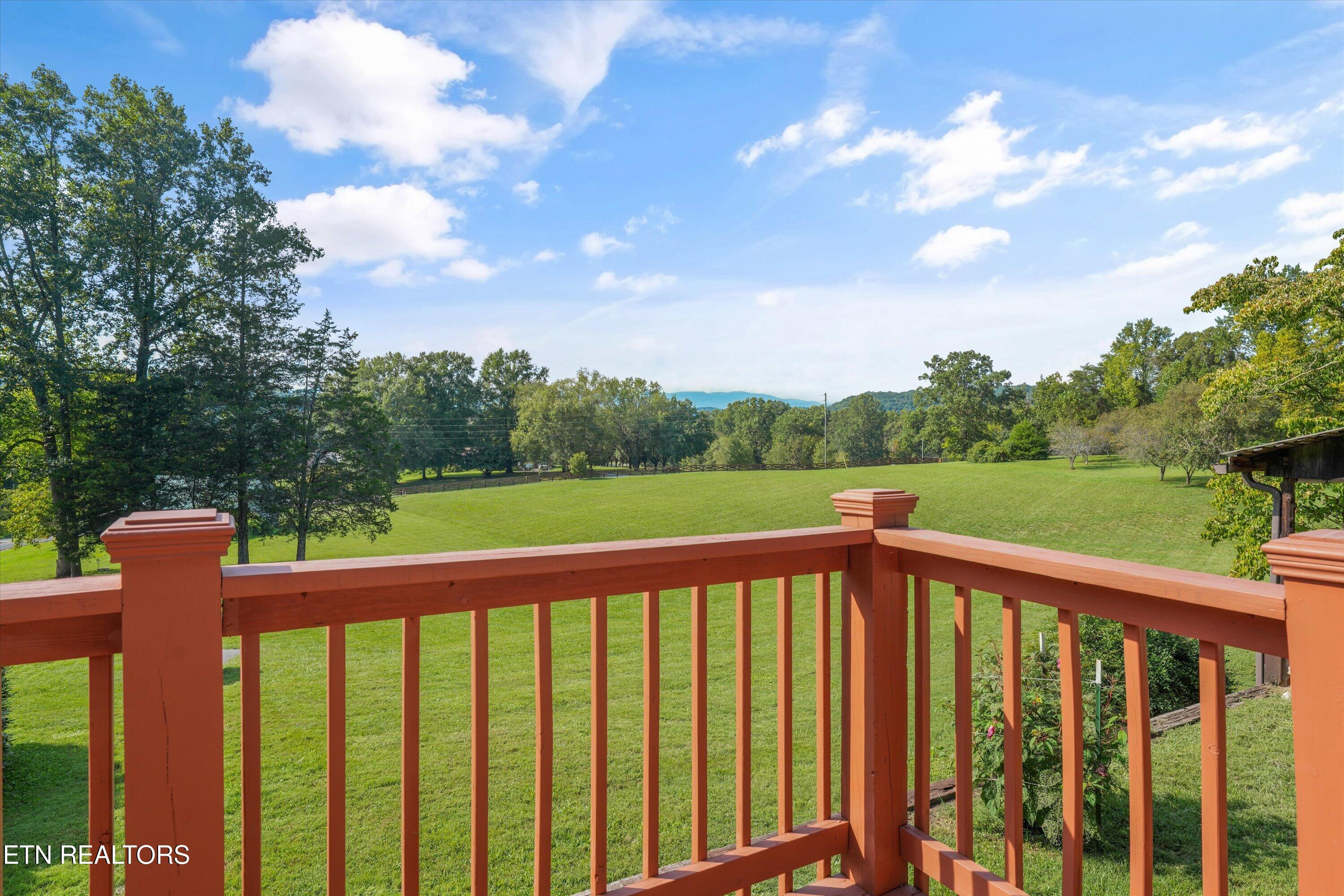 745 Blockhouse Valley Road Clinton, TN 37716 - Photo 4 of 58 04-745 Blockhouse Valley Rd39