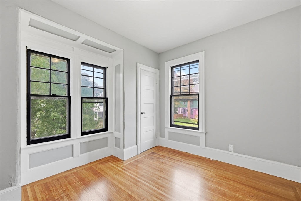 43 Cornell Street Springfield, MA 01109 - Photo 18 of 27 Gallery Image 18