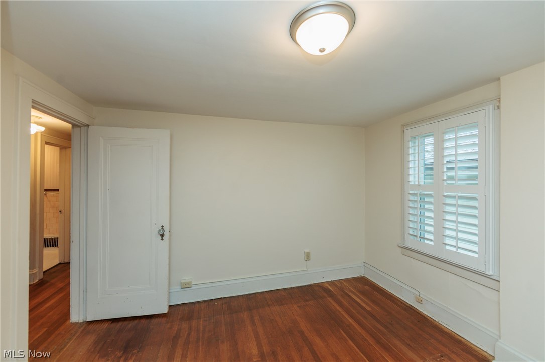 983 Dan Street Akron, OH 44310 - Photo 33 of 46