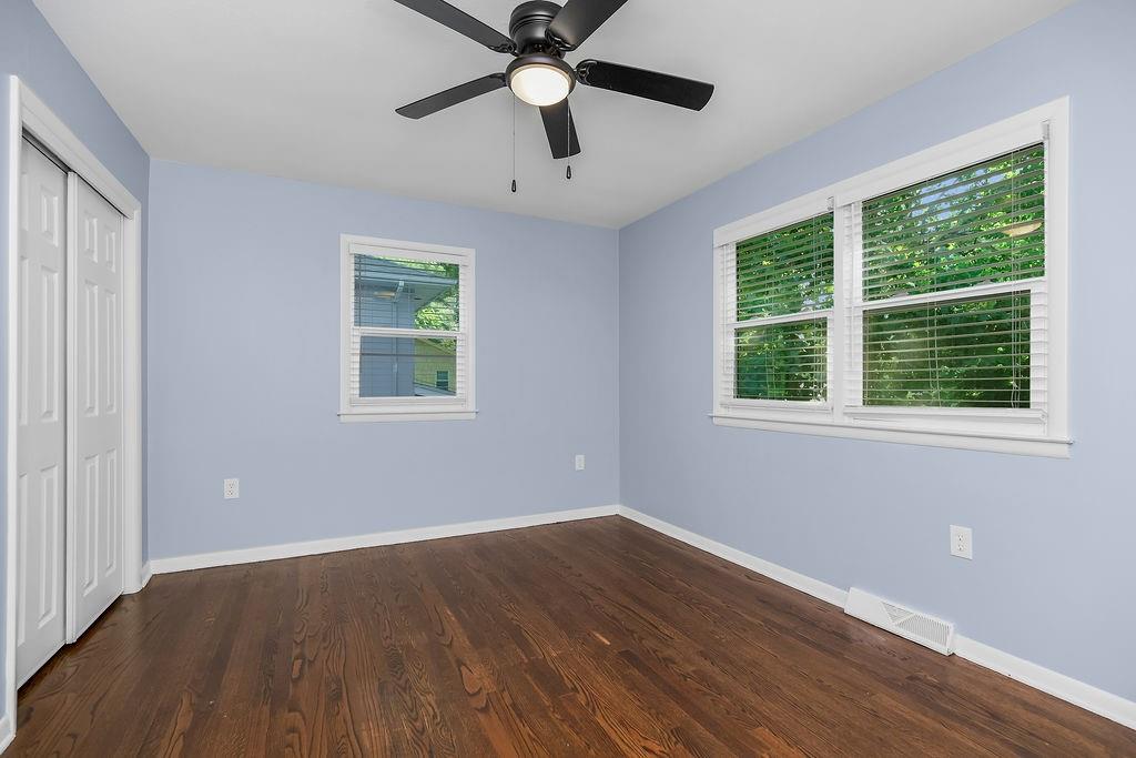 7733 Mission Road Prairie Village, KS 66208 - Photo 12 of 31