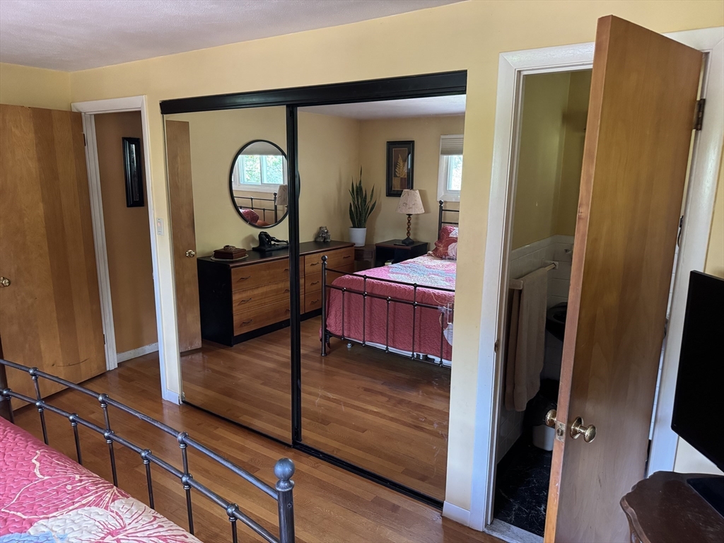 17 Maplewood Road Worcester, MA 01602 - Photo 11 of 26