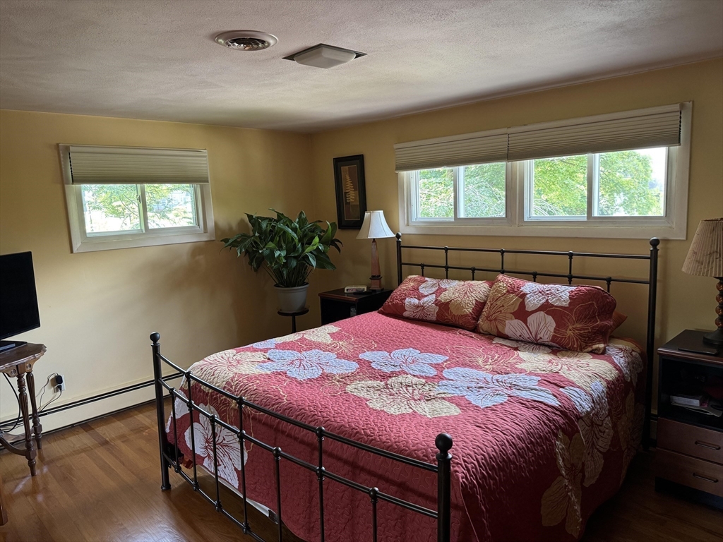 17 Maplewood Road Worcester, MA 01602 - Photo 10 of 26