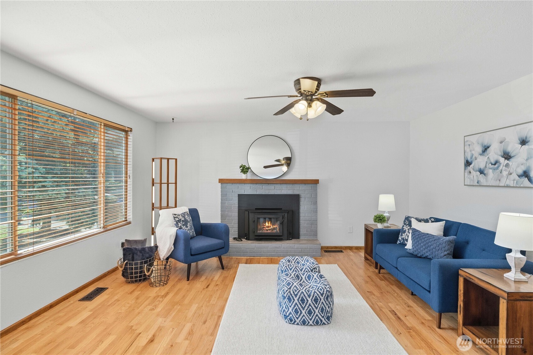 17023 113th Avenue Southeast Renton, WA 98055 - Photo 5 of 34