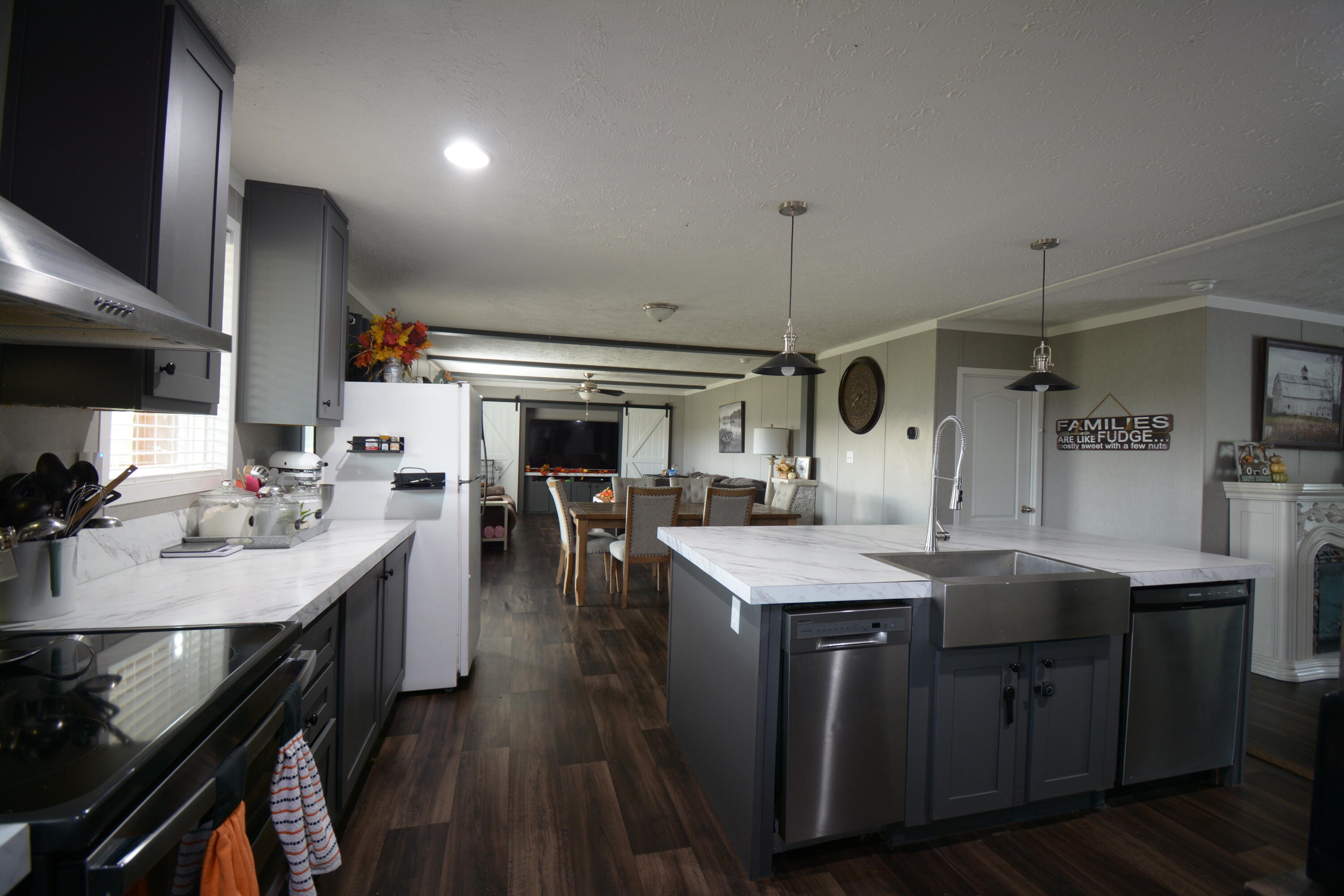 18 Aderholt Road Bronston, KY 42518 - Photo 11 of 30 kitchen