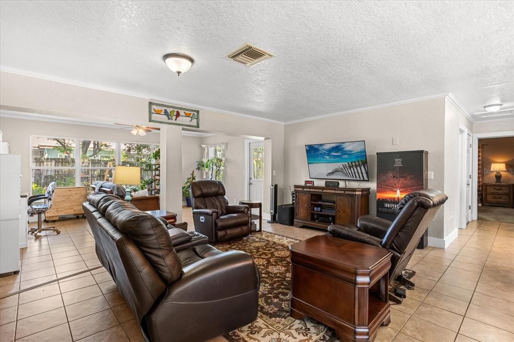 2252 Kent Road Deltona, FL 32738 - Photo 7 of 31 Gallery Image 7