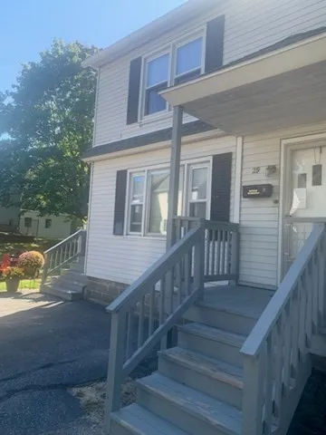 $1,800 | 29 Roosevelt Avenue, Unit 2, Leominster, MA 01453