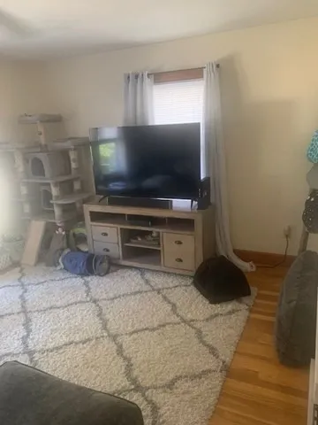 $1,800 | 29 Roosevelt Avenue, Unit 2, Leominster, MA 01453