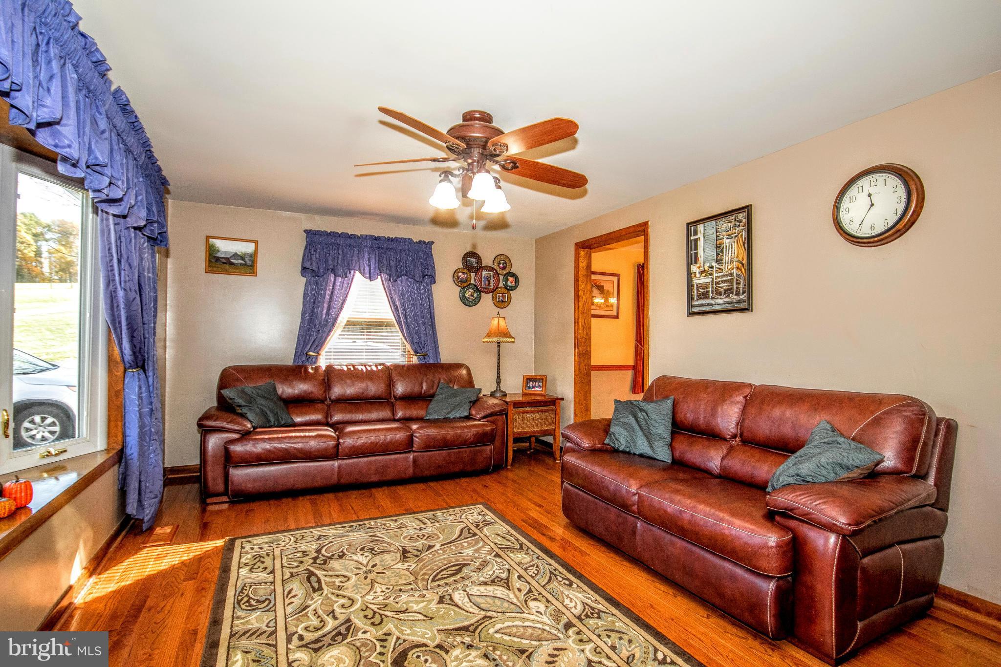 515 Silver Run Valley Road Westminster, MD 21158 - Photo 9 of 30 Family Room