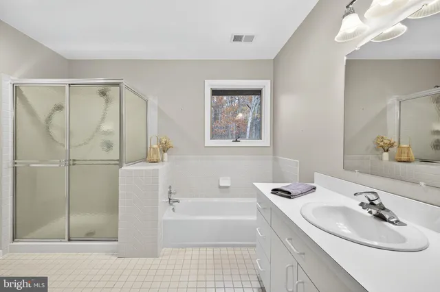 $849,000 | 8423 Lock Lane, Warrenton, VA 20186