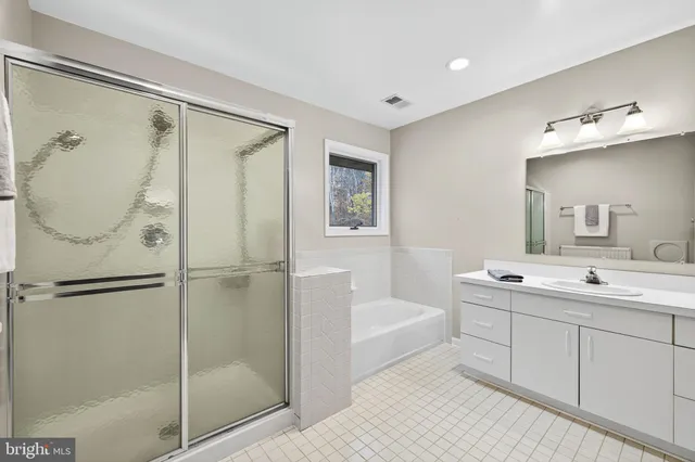 $849,000 | 8423 Lock Lane, Warrenton, VA 20186