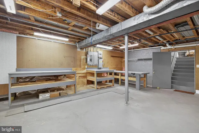 $849,000 | 8423 Lock Lane, Warrenton, VA 20186