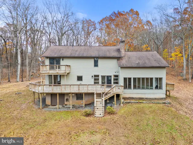 $849,000 | 8423 Lock Lane, Warrenton, VA 20186