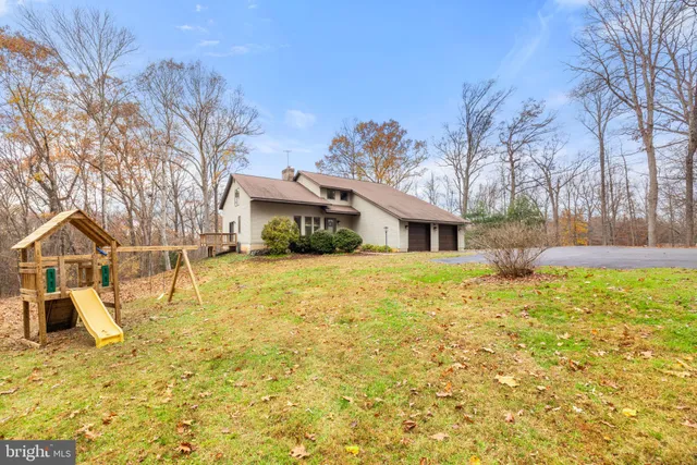 $849,000 | 8423 Lock Lane, Warrenton, VA 20186