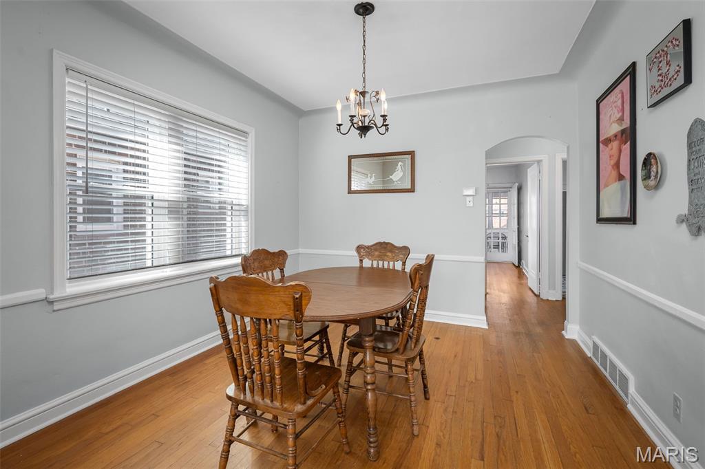 7337 Sharp Avenue St. Louis, MO 63116 - Photo 3 of 40 Gallery Image 3