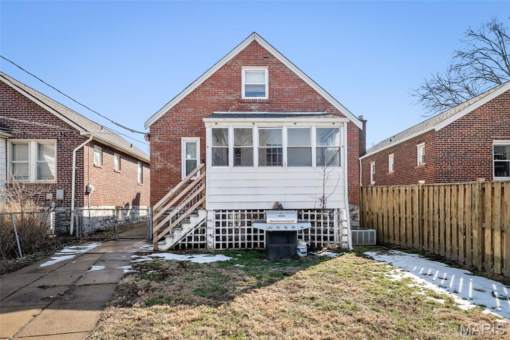 7337 Sharp Avenue St. Louis, MO 63116 - Photo 10 of 40 Gallery Image 10