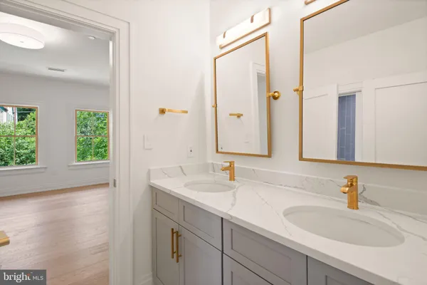 $3,699,000 | 5022 Cathedral Avenue Northwest, Washington, DC 20016