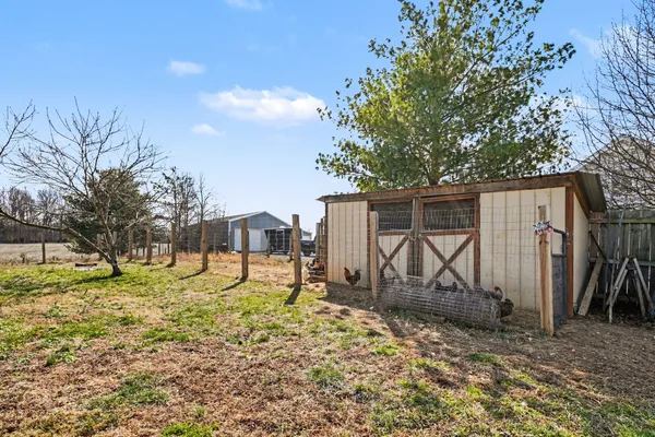 $419,000 | 1510 Rapids Road, Portland, TN 37148