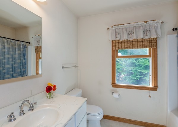 111 Old Stage Road Hatfield, MA 01088 - Photo 22 of 30